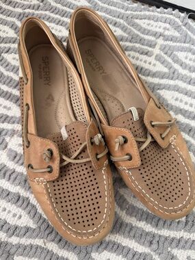 Sperry Women's Perforated Moccasin Loafer - Light Brown